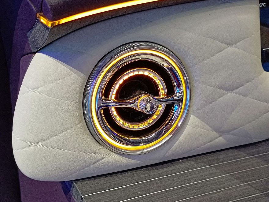 На фото: салон концепта Geely Galaxy Light II