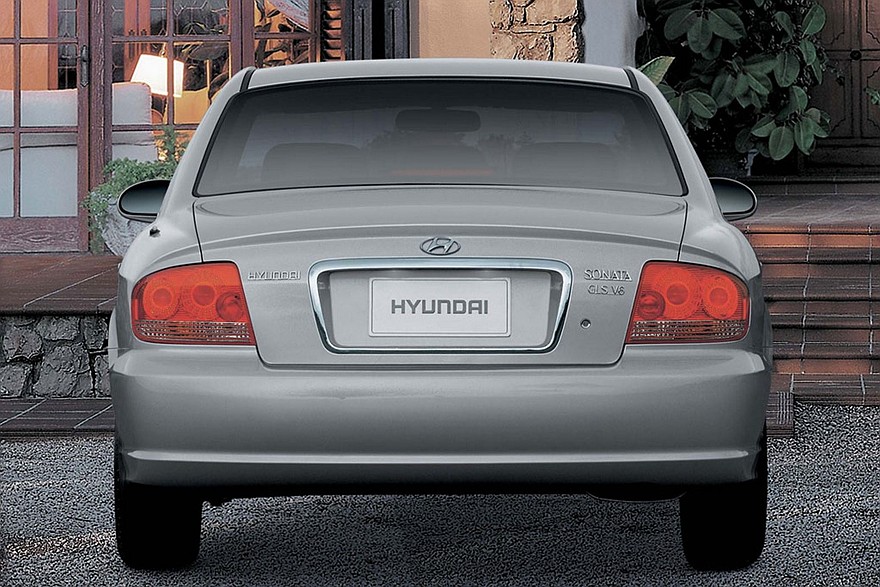 Hyundai Sonata (EF) '01.2001–08.2004
