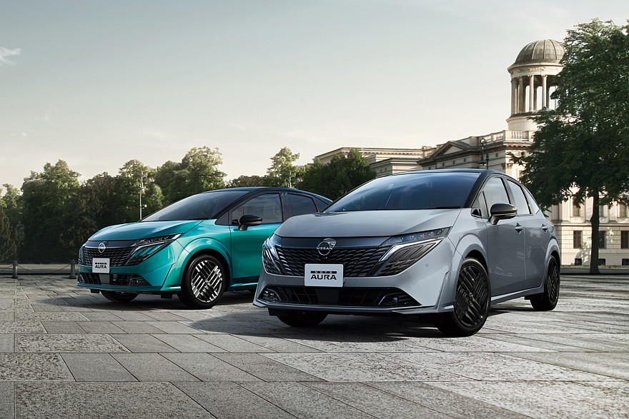 На фото: посвежевший Nissan Note
