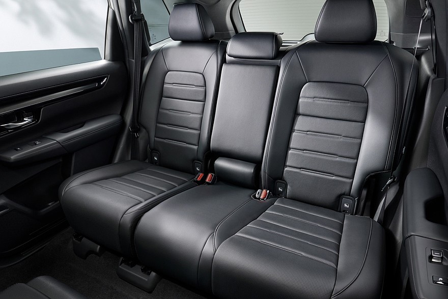 На фото: салон Honda CR-V e:HEV RS Black Edition