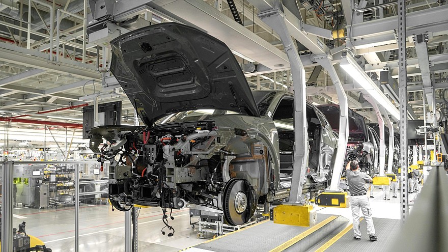 Производство Porsche Cayenne Electric в Братиславе