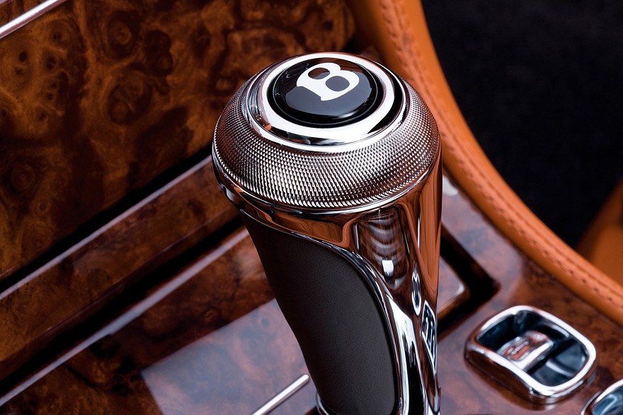 Bentley Azure (2006-2009)