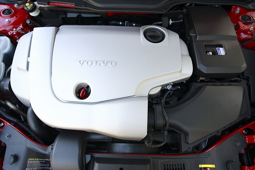 Купе несбывшихся надежд: как появился Volvo C30 и почему он провалился