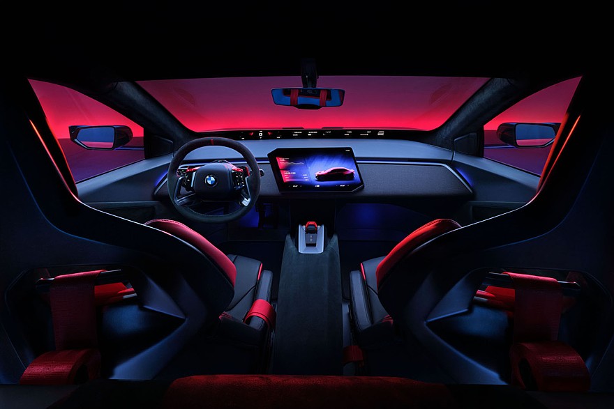 На фото: салон концепта BMW M Neue Klasse