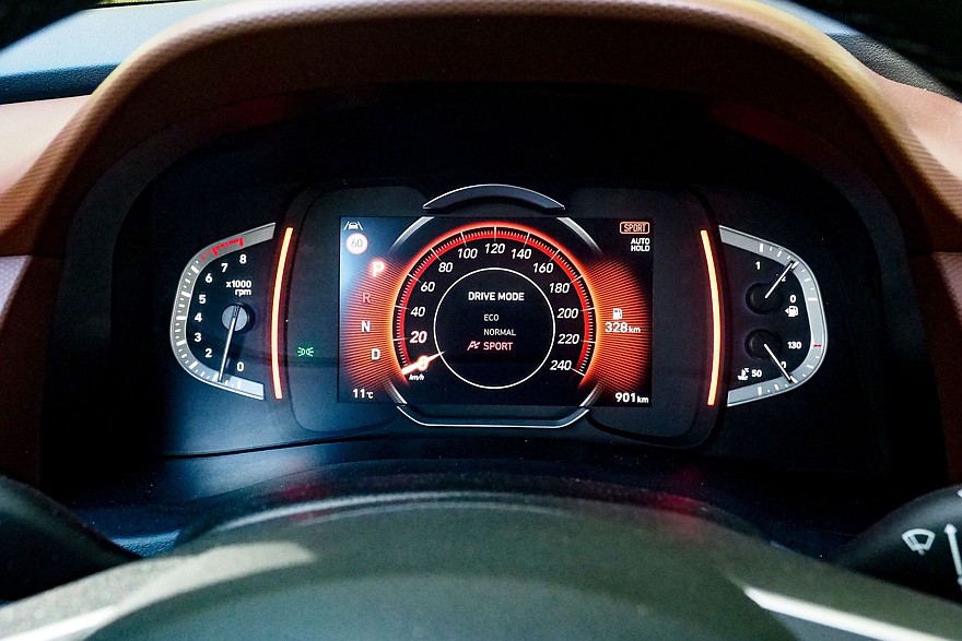 Старый, добрый, дорогой: тест-драйв Solaris HC