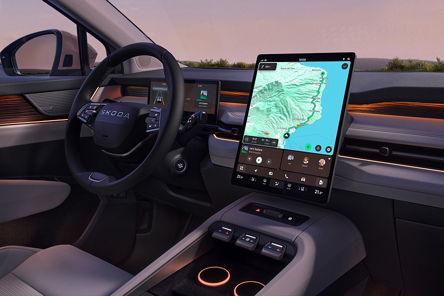 На фото: салон Skoda Peaq