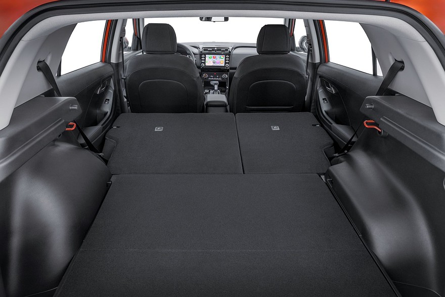 Электронные системы и панорамная крыша: изучаем комплектации Solaris HC