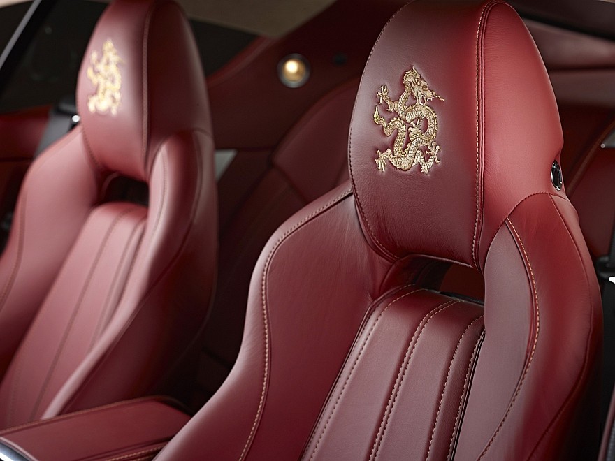 Aston Martin Virage Dragon 88 '2012 сидения
