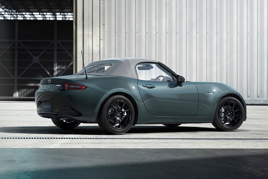 Донорский Mazda Roadster для Японии, он же Mazda MX-5 в других странах