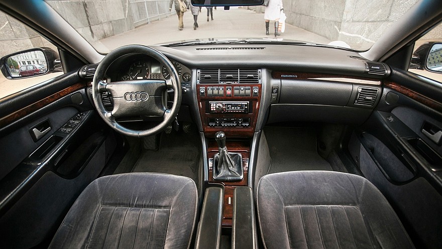 Audi-A8-(54)