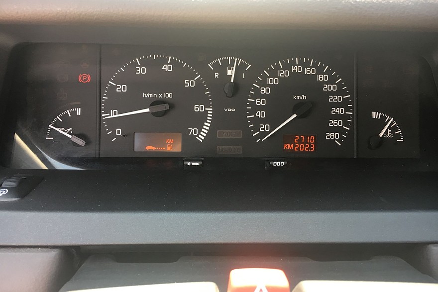 Спорт и бизнес: вспоминаем самые быстрые бизнес-седаны девяностых