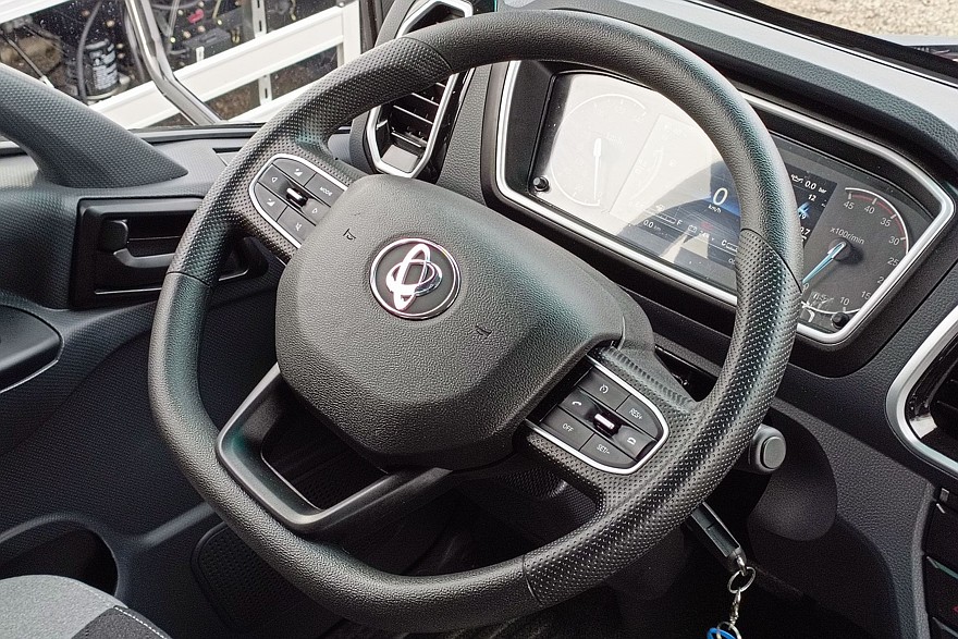 Маленький спальник, большой дизель и рациональный подход: тест-драйв  Sollers TR120