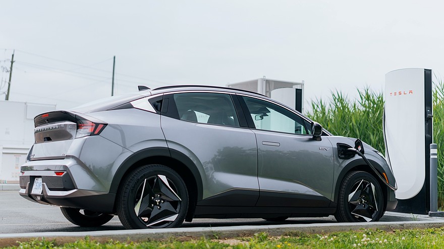Mitsubishi Eclipse Sportback EV