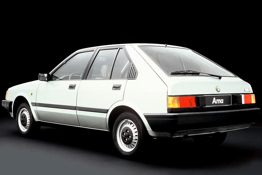 Arna существовала в виде трёх- и пятидверного хэтчбека