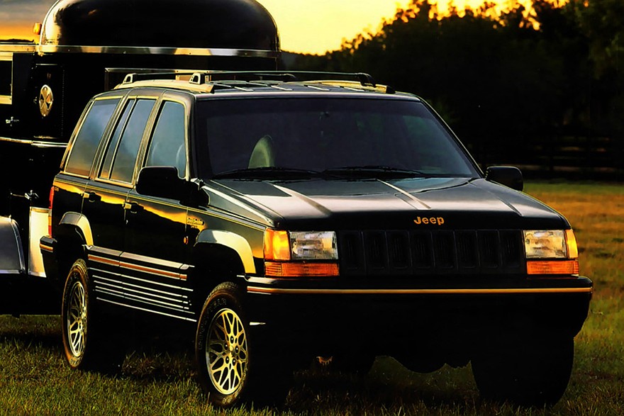 Jeep Grand Cherokee Limited прекрасно выглядел и снаружи, и внутри