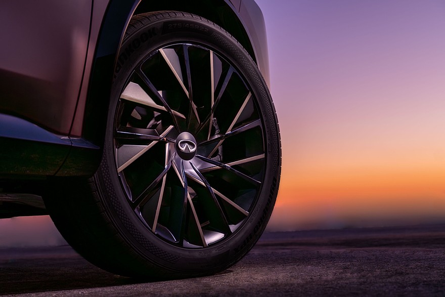 Фары концепта Infiniti QX65 Monograph