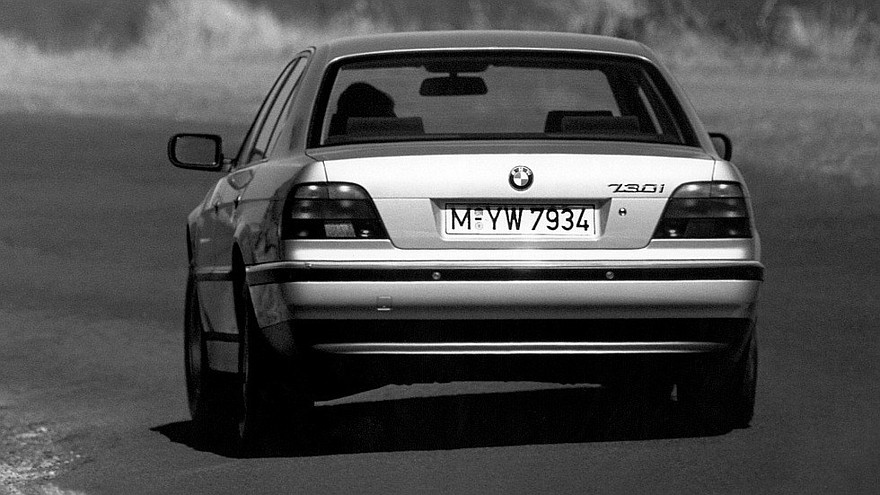 На фото: BMW 730i (E38) '1994–96