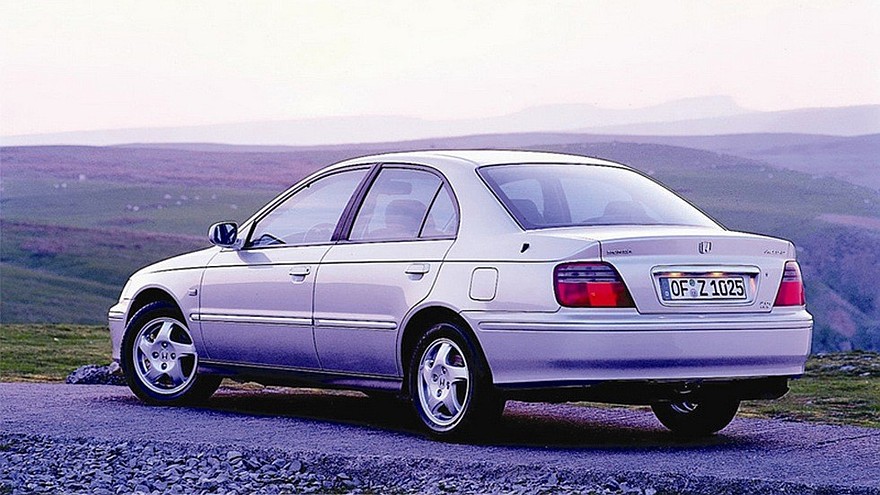 На фото: Honda Accord Sedan '1998–2002