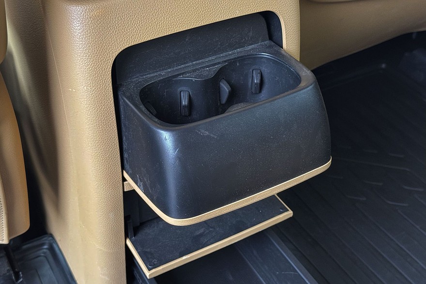 У нас есть премиальный минивэн дома: тест-драйв Voyah Dream