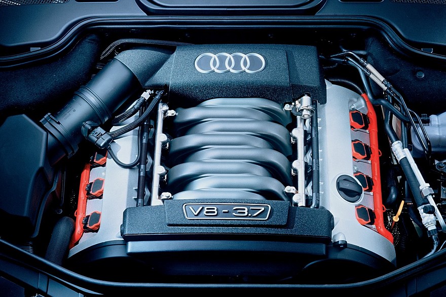 Под капотом Audi A8 3.7 quattro (D3) '2003–05