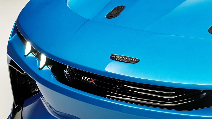 Новый Jensen Interceptor представлен в трековой версии GTX, дорожное купе тоже будет