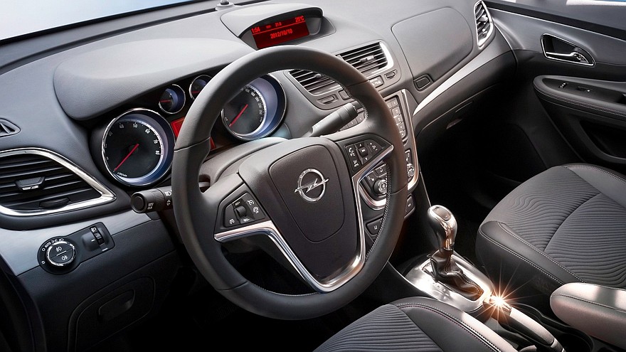 Интерьер Opel Mokka '2012–16