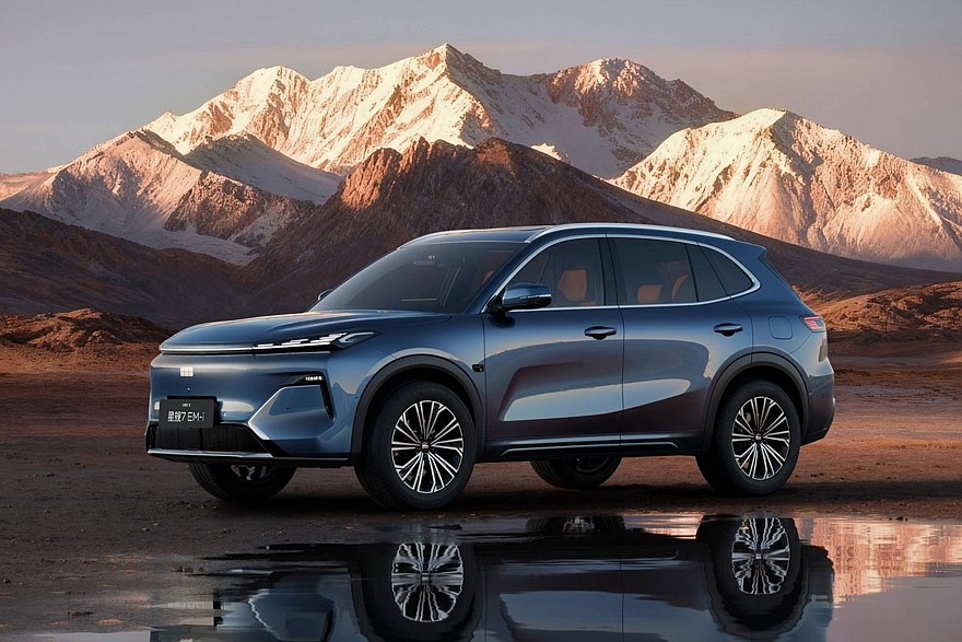 Гибридный Geely Galaxy Starship 7, он же Geely EX5 EM-i в России