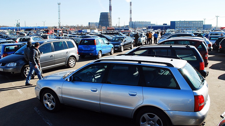 Market of second hand used cars in Kaunas city