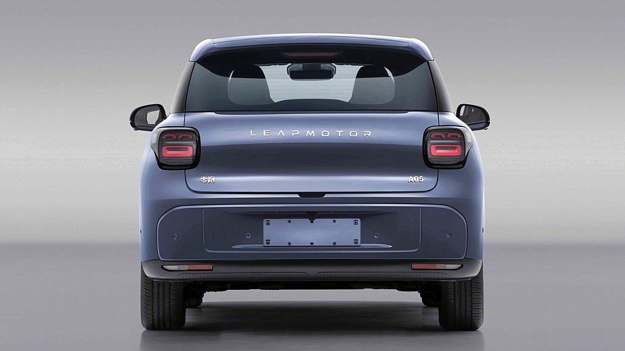 Leapmotor A05 вид спереди