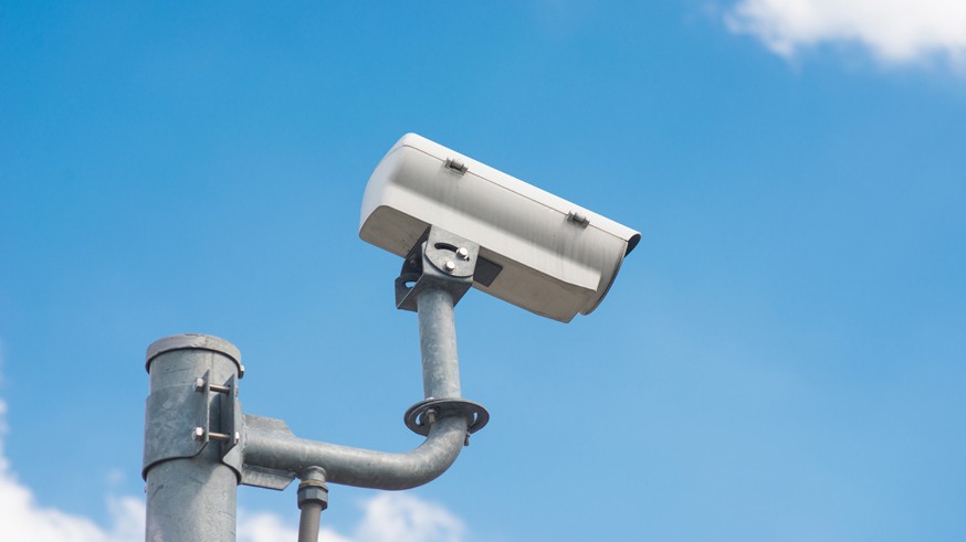 The traffic security CCTV camera operating on road detecting tra
