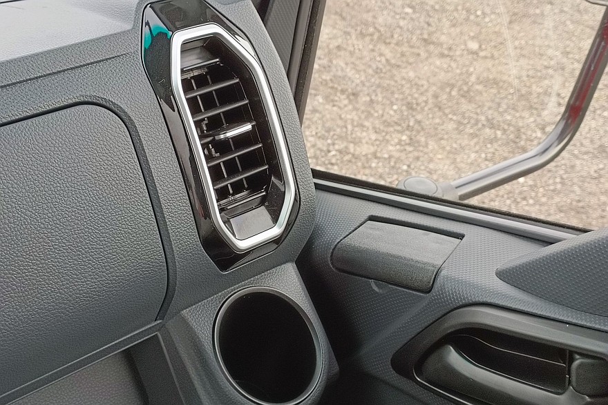 Маленький спальник, большой дизель и рациональный подход: тест-драйв  Sollers TR120