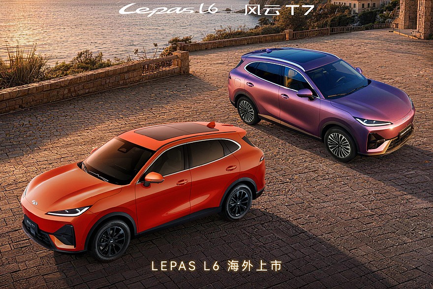 Слева — электрокросс Chery Fulwin T7 для Китая, справа — экспортный Lepas L6 EV
