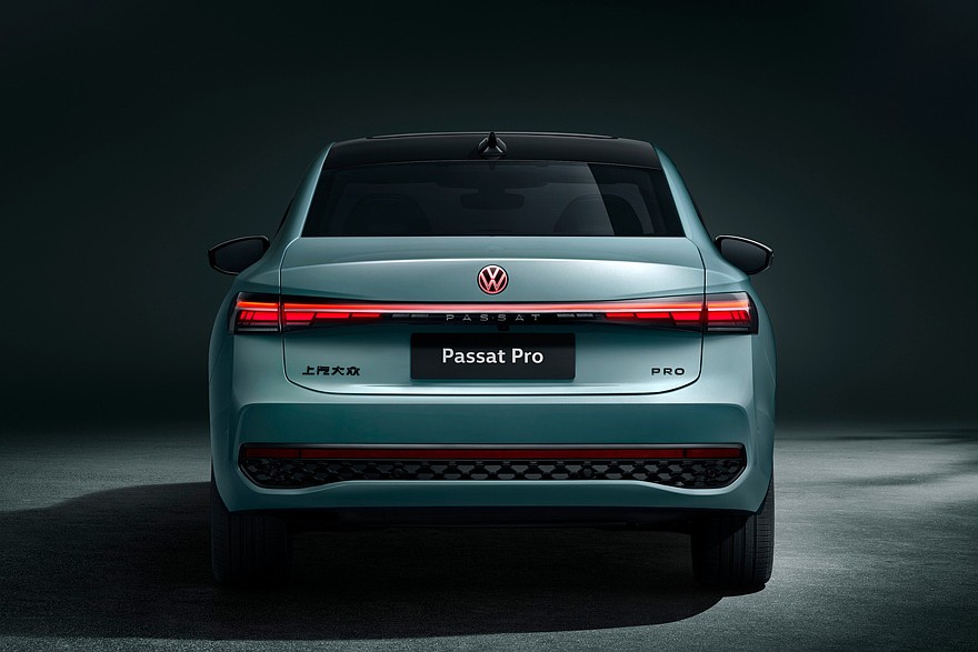 Бензиновый Volkswagen Passat Pro